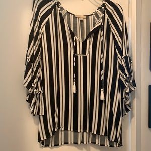 Navy & white striped blouse 3/4 flouncy sleeve, pair with white summer pants